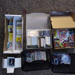 Lot Of Sports Cards. $10 For Everything Must Pick Up Northeast Philly Mayfair Tacony