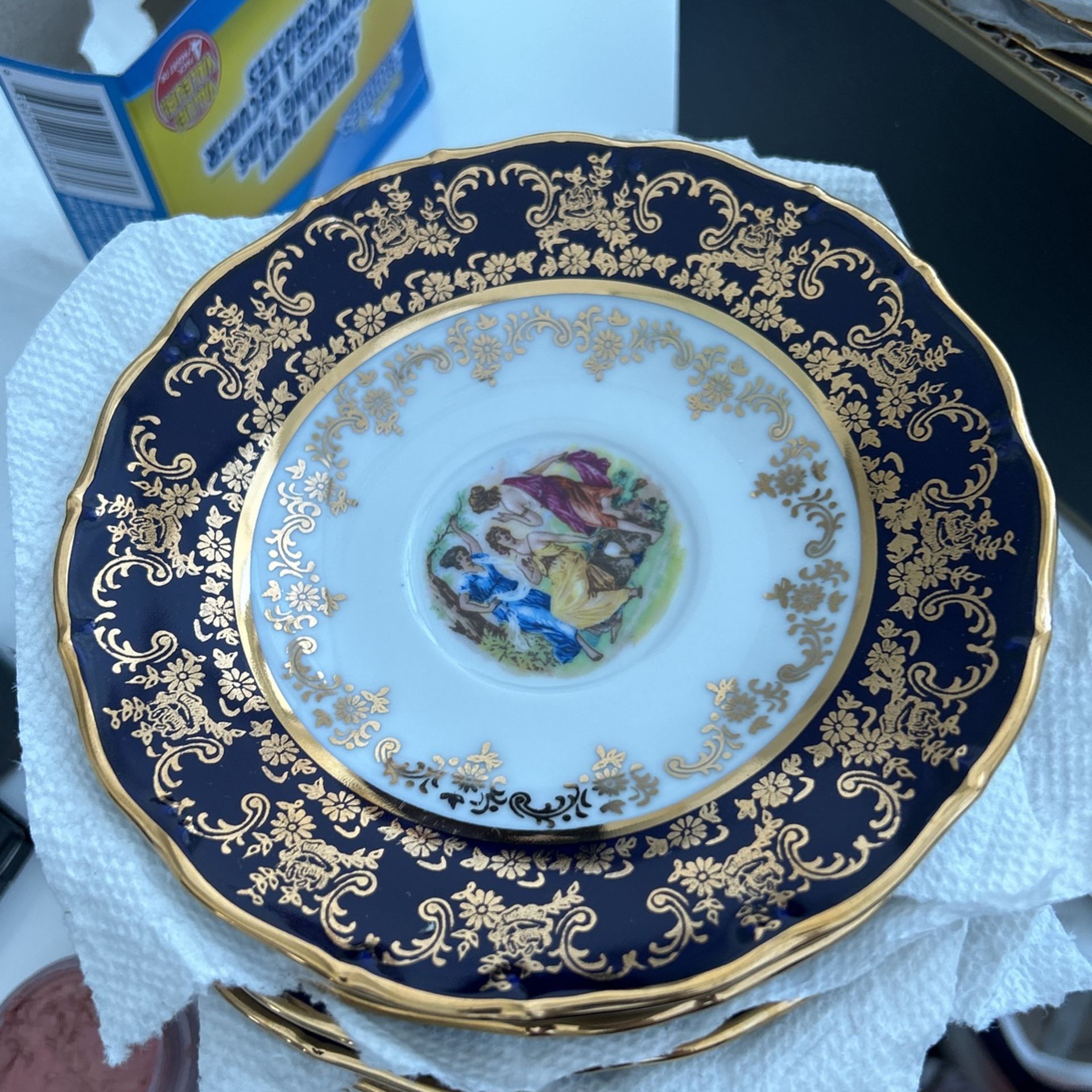 12 Saucers Or Dessert Plates, 5 Inches