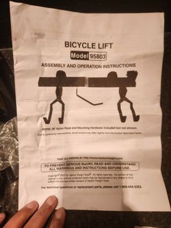 Bic hanging set