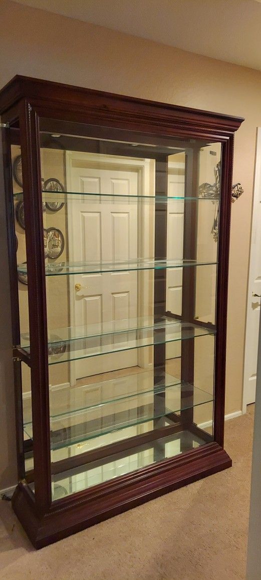 7ft Tall 4 FT Wide Curio With 4 Glass Adjustable Shelves 4 Side Glass Doors