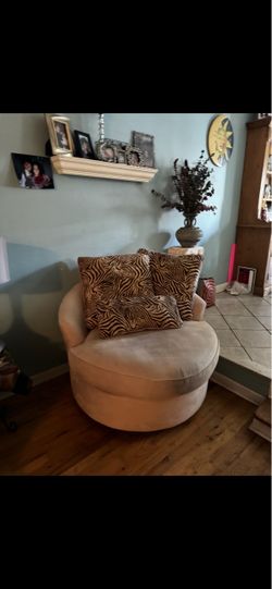 Love seat