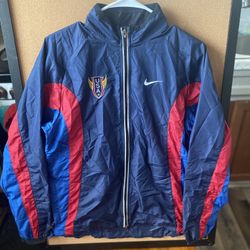 vintage windbreaker from the 90’s
