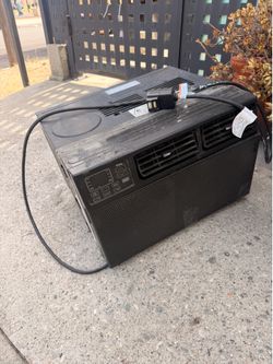 AC unit - 8000 BTU