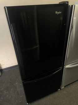 Whirlpool Bottom Freezer Black Fridge - Energy Efficient