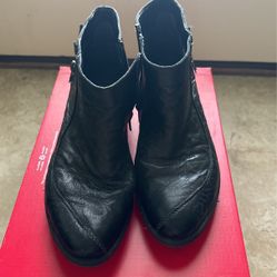 Black Leather Boots Size 10