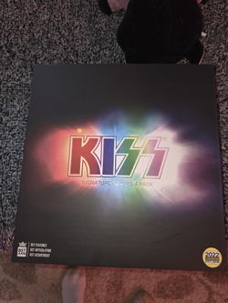 Vintage Kiss Collection 