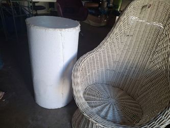 Wicker chair... I will not reply to if its still available