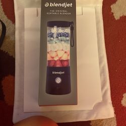 Blendjet Blender - NEW IN BOX 