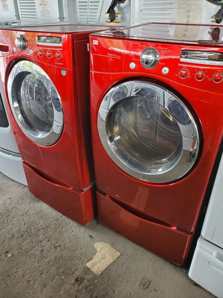 Red lg or Electrolux washer and dryer sets $680 a pair