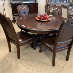 Kiera Brown Formal Round Dining Set / Juego de Comedor 