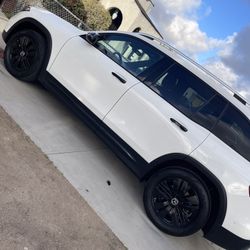 Custom Car Vinyl Wrap 