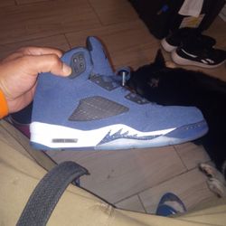 Air Jordan 5 Retro Navy ..   Size 10.5 