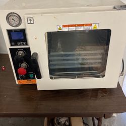 Across International Vacuum Oven