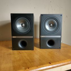 KEF Q 100