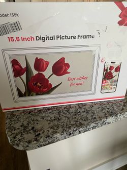 15.6 digital picture frame new in box