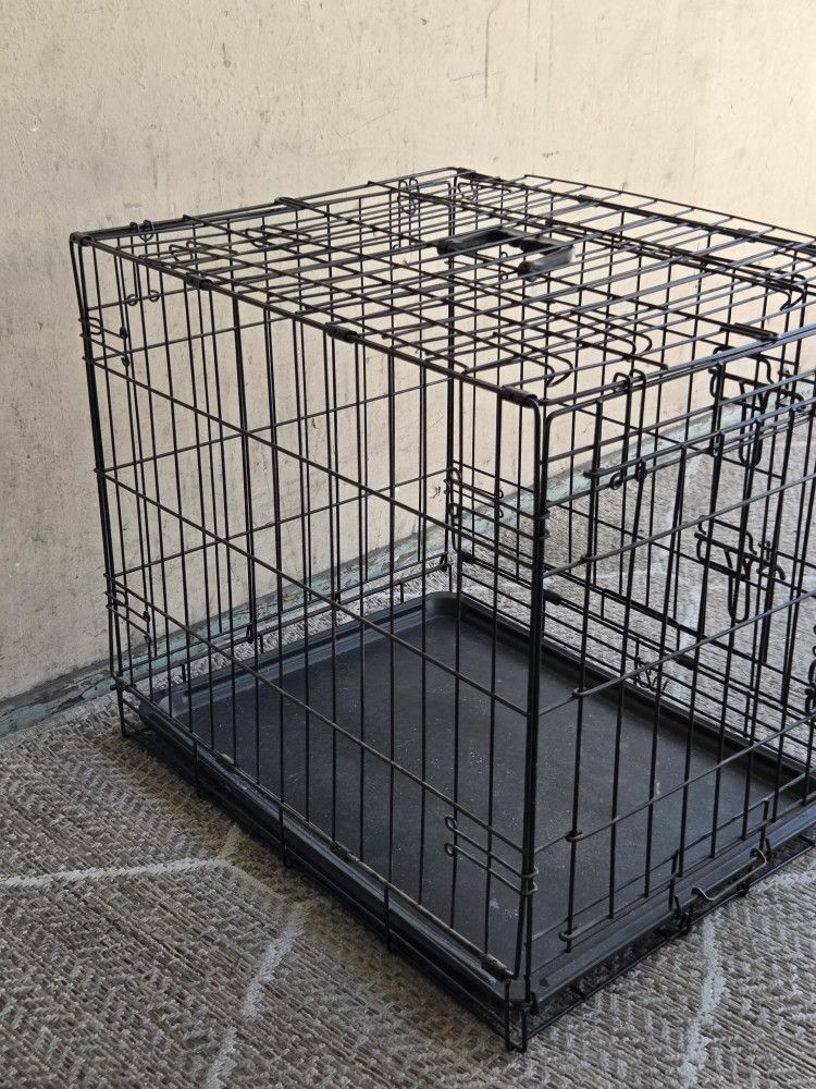 Medium Dog Cage Crate $30