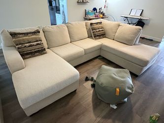 Large Cream Fabric Sectional Sofa with Chaise