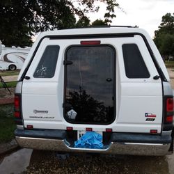 Heavy Duty Camper Will Fit Long 🛏️