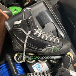 Tour Predator 9 Goalie Skates Size 10