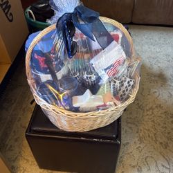 America Basket With 2 Náutica Chairs 