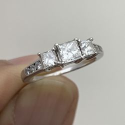 14K WHITE GOLD 0.98TCW DIAMOND PRINCESS CUT & ROUND ENGAGEMENT / WEDDING RING
