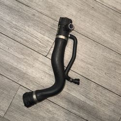 2012 - 2018 BMW 480i PETROL WATER COOLANT HOSE PIPE (contact info removed) OEM 251124