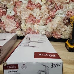 Pfister
Ladera Single Handle Single Hole Bathroom Faucet in Polished Chrome