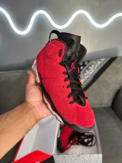 Jordan 6 toro
