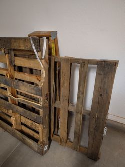 FREE Wooden Pallets