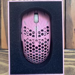 Sakura Limited Edition Finalmouse
