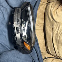 2024 2026 Mercedes GLA Driver Headlight,