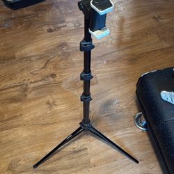 Tripod With Phone Mount Max Height 6 foot