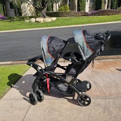 Double stroller 