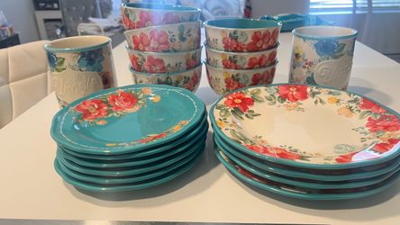 Pioneer Woman Floral Dinnerware Set