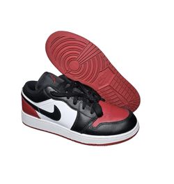 Nike Air Jordan 1 Low Shoes Black White Red Bred 553560-161 Youth Sz 6.5 Wmn's 8