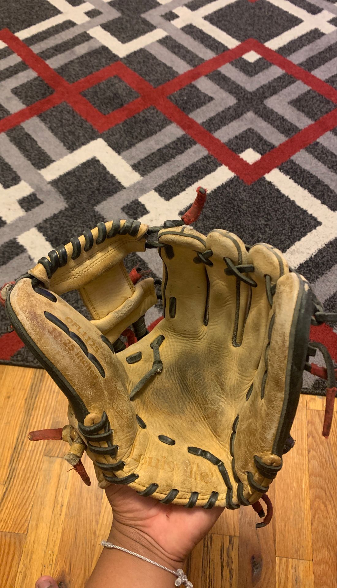 Louisville TPX baseball glove