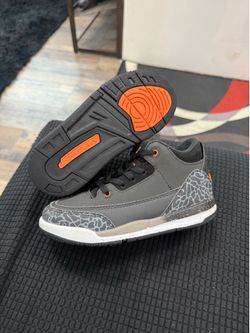 Jordan 3’s fear pack/ 13c