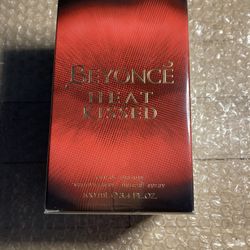 Perfume Heat Kissed 100ml by Beyonce unopened 