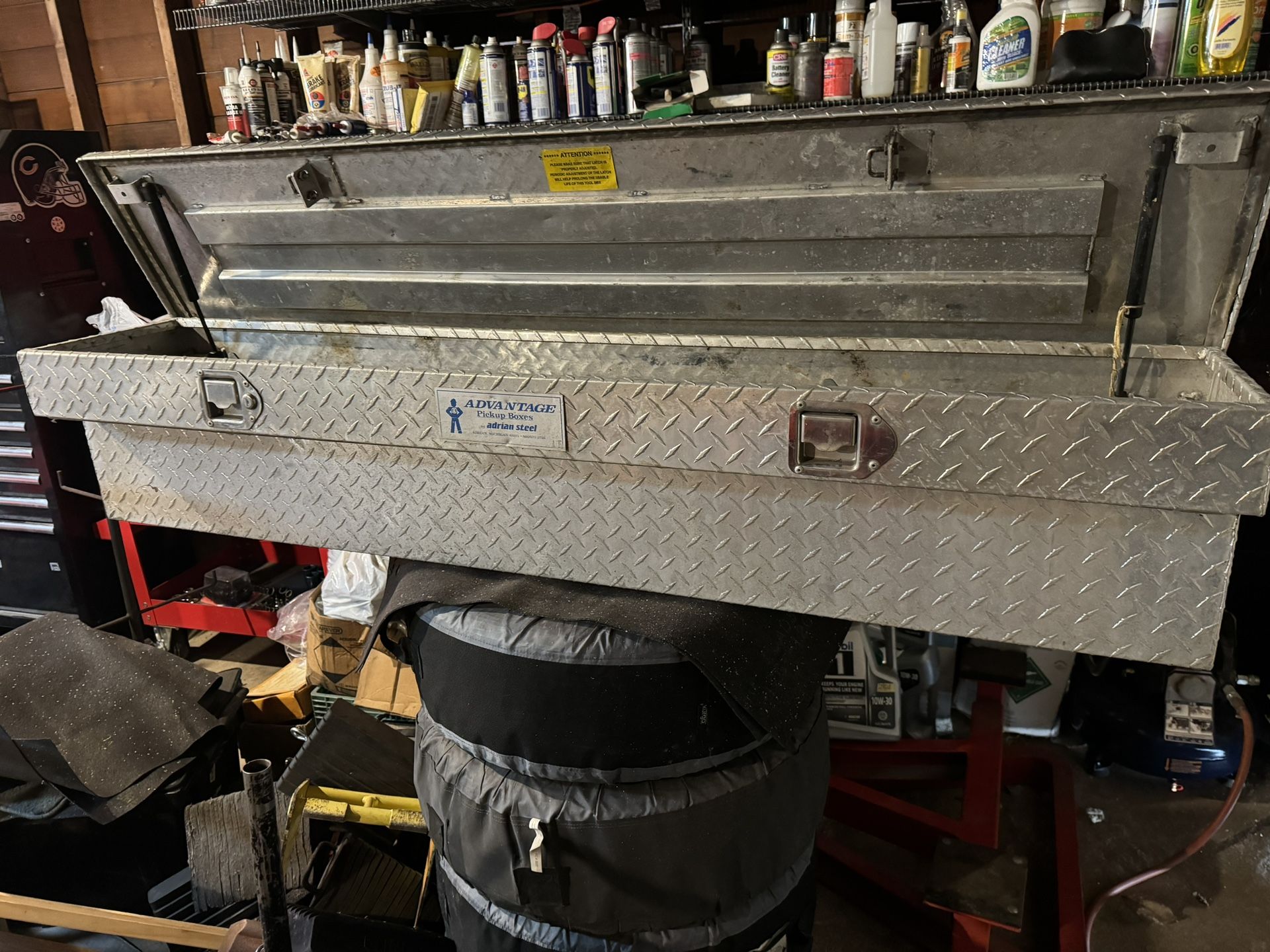 Truck bed Tool box