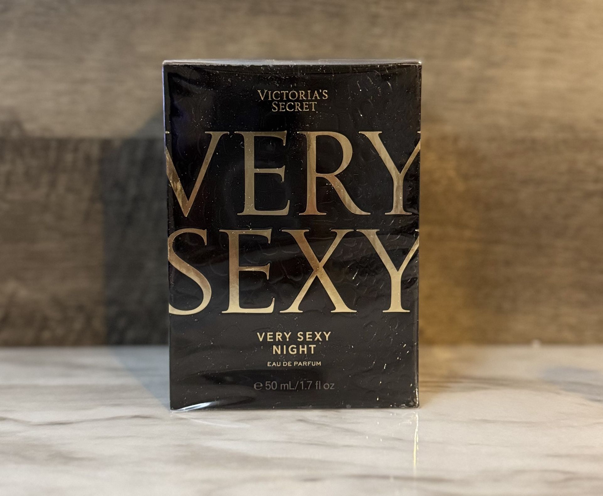 Very Sexy Night Perfume VS