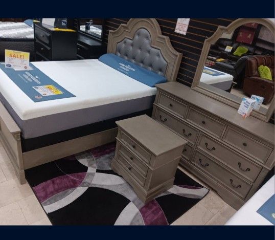 *Weekend Special* Frisco Bold Queen Bedroom Sets Now $899 Delivery And Financing🤝
