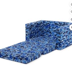 Camo Cozee Lounge Pull Out Chair for Toddlers 