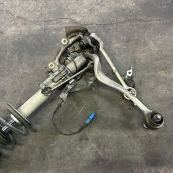 BMW E39 530i 528i 525i PASSENGER FRONT WHEEL CARRIER SPINDLE SHOCK
