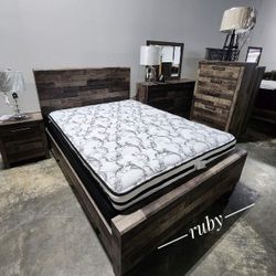 39$ Down Payment| Multi Gray Derekson Bedroom Furniture Set| Dresser, Mirror,Bed, Nightstand, @ Fast Delivery 🚚