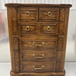 Beautiful tallboy dresser by Thomasville