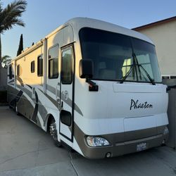 2004 Tiffin Phaeton 35 W RH Diesel RV Motorhome 
