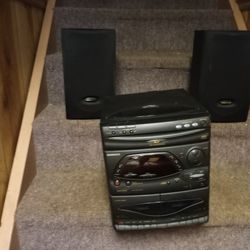 Magnavox  3 Disc Stereo 