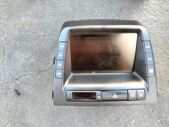 2005-2009 Toyota Prius hybrid MDF Radio control Screen with accessories OEM.