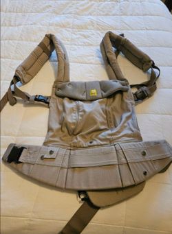 LIKE NEW- Lille Baby Carrier - 6 in 1 positioning, Stone Gray