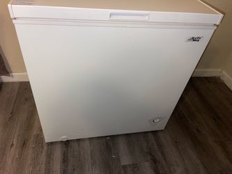 Arctic King 7.0 Cu ft Chest Freezer